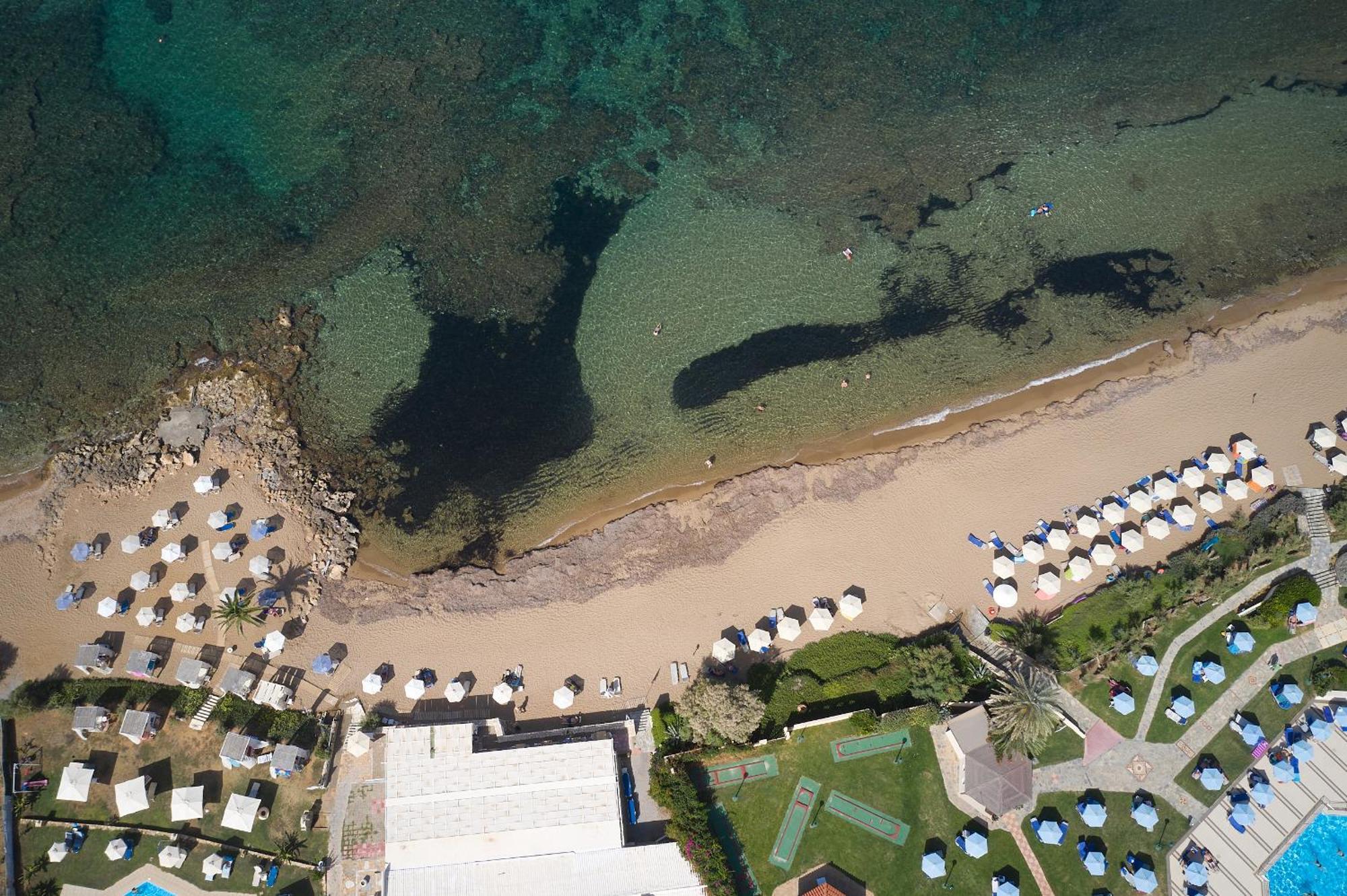 Luxury Suites In Stavromenos Exterior photo